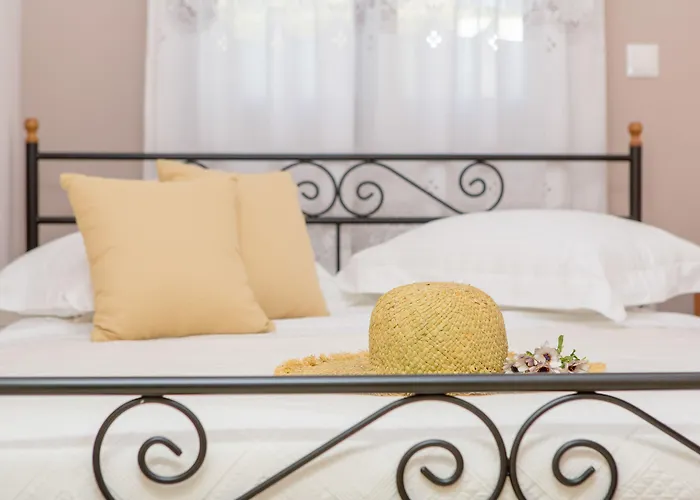 Of Roses In Naxos - Private With Pool *