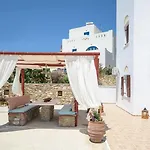 Villa Of Roses In Naxos - Private With Pool