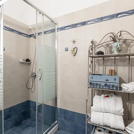 فيلة Of Roses In Naxos - Private With Pool *