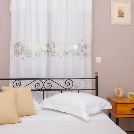 Of Roses In Naxos - Private With Pool فيلة