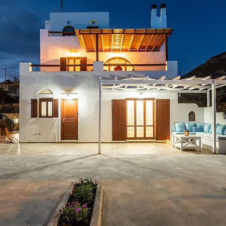 فيلة Of Roses In Naxos - Private With Pool Naxos City