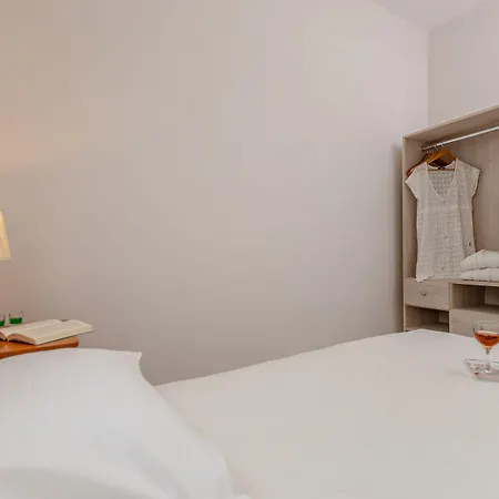 فيلة Of Roses In Naxos - Private With Pool *
