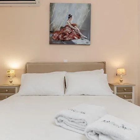 Of Roses In Naxos - Private With Pool Naxos City
