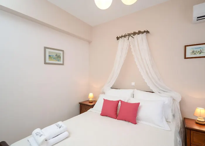 Of Roses In Naxos - Private With Pool Vila Naxos City